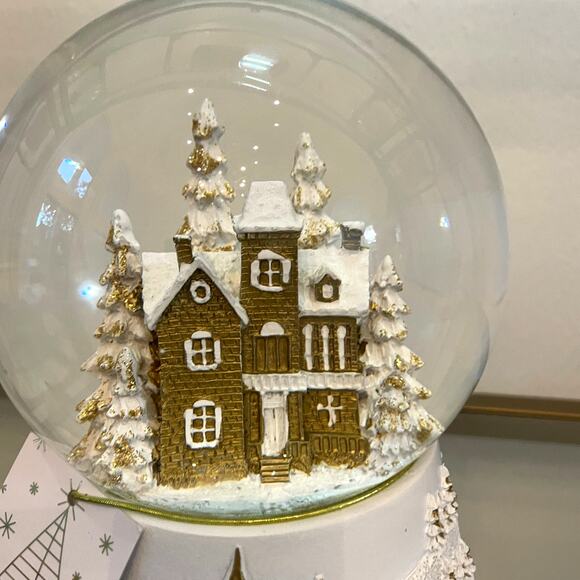 34TH & PINE Christmas Musical Waterglobe White & Gold Holiday Glam Decor NEW - Picture 3 of 8